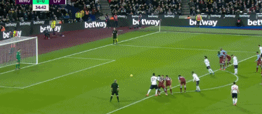 记者：海港对奥斯卡健康状况高度关切，通过多种方式表达慰问