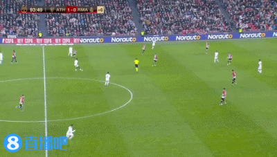 毫无竞争力，阿贾克斯本赛季欧冠5战全败仅进1球净负15球垫底