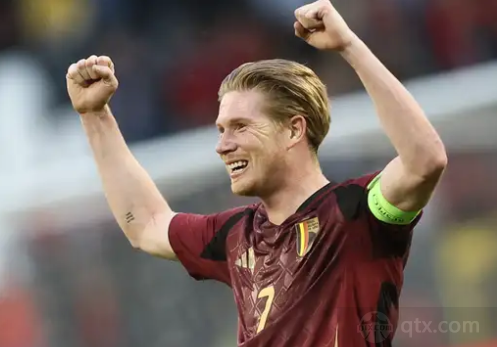 4-1打爆副班长！曼联3轮不败：只差第4名1分 31岁队长2射1传造3球